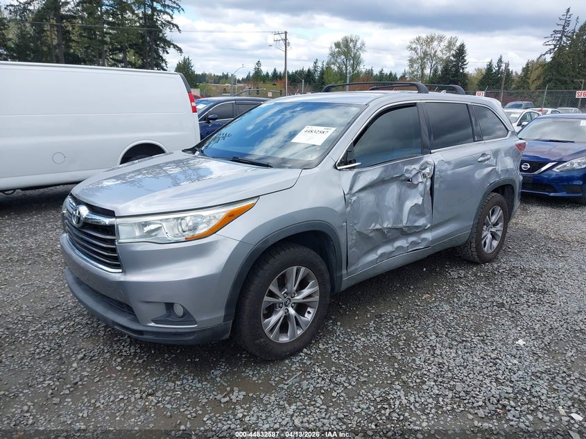 2016 Toyota Highlander Le Plus V6