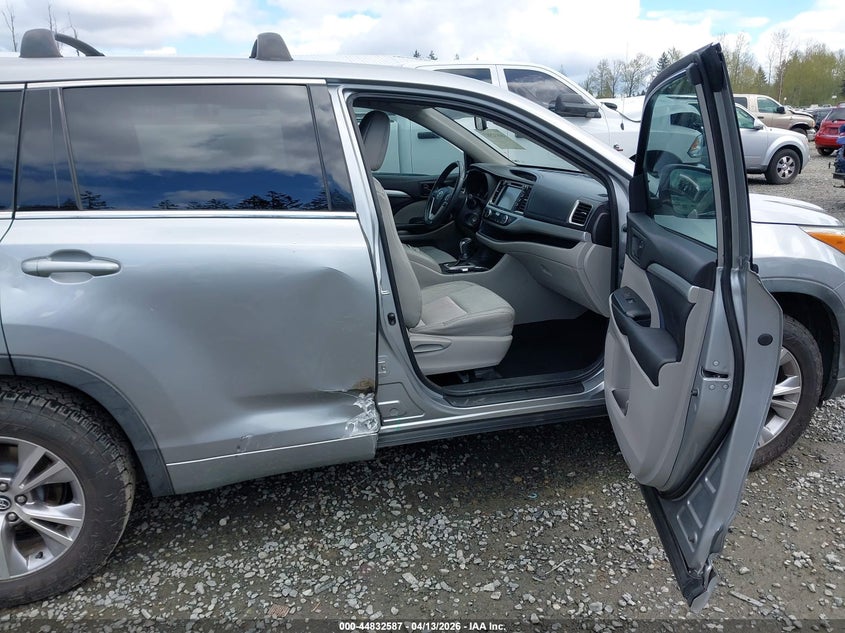 2016 Toyota Highlander Le Plus V6