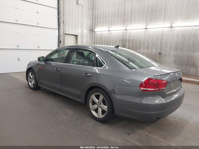 2013 Volkswagen Passat 2.5L Se VIN: 1VWBH7A31DC018740 Lot: 44832639