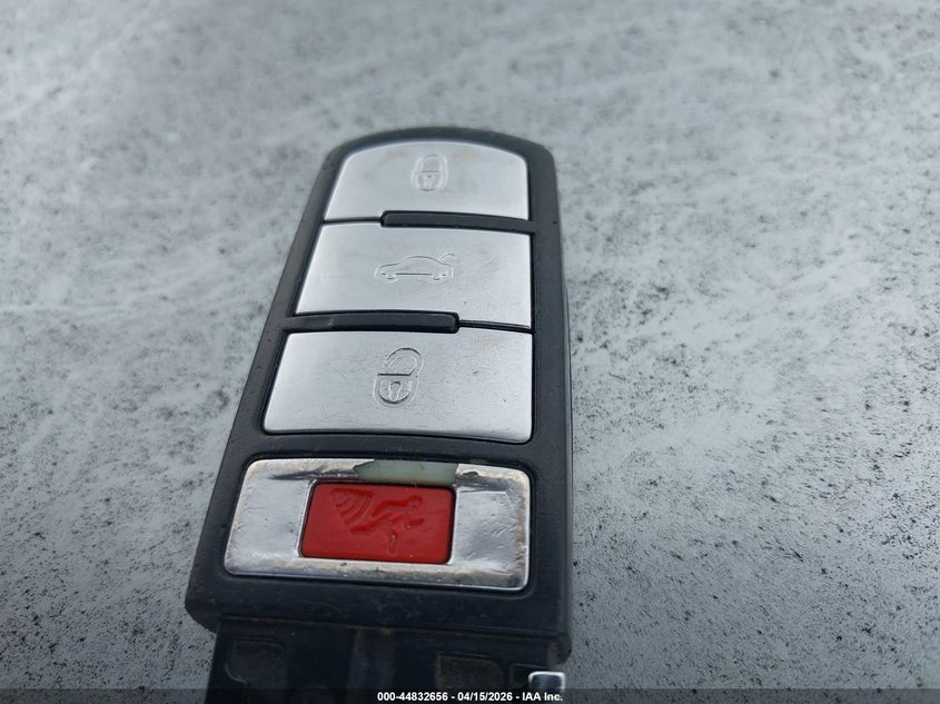 2008 Volkswagen Passat Turbo VIN: WVWJK73C48E095187 Lot: 44832656