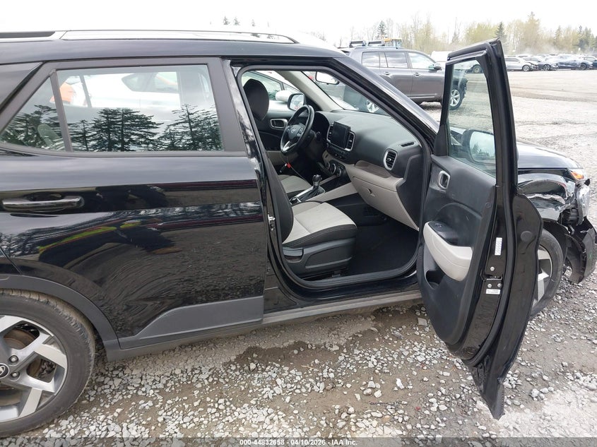 2020 Hyundai Venue Sel VIN: KMHRC8A33LU025537 Lot: 44832658