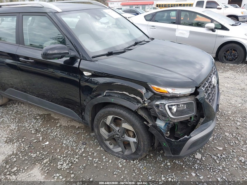 2020 Hyundai Venue Sel VIN: KMHRC8A33LU025537 Lot: 44832658