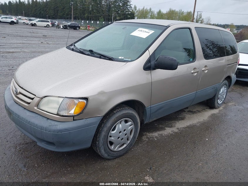 2001 Toyota Sienna Ce