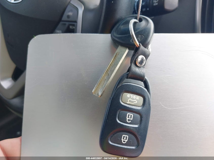 2014 Hyundai Veloster Base W/Gray VIN: KMHTC6AD0EU207184 Lot: 44832697