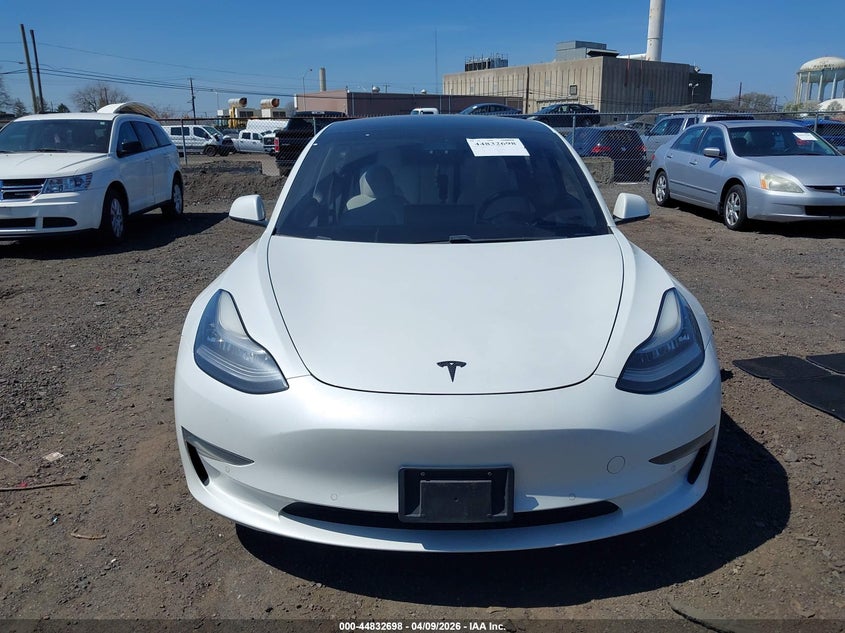2021 Tesla Model 3 Standard Range Plus Rear-Wheel Drive white Lot 111044832698 Vin 5YJ3E1EA6MF853774