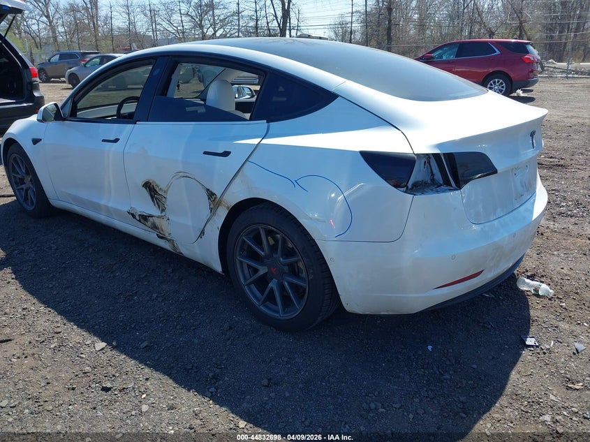 2021 Tesla Model 3 Standard Range Plus Rear-Wheel Drive white Lot 111044832698 Vin 5YJ3E1EA6MF853774