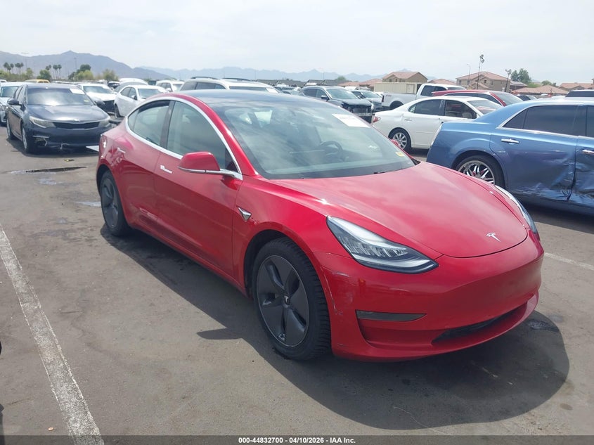 2020 Tesla Model 3 Standard Range Plus Rear-Wheel Drive/Standard Range Rear-Wheel Drive