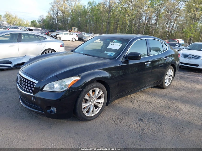 2011 Infiniti M37
