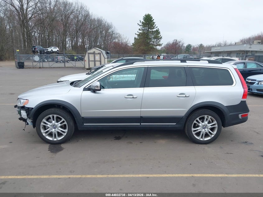 2016 Volvo Xc70 T5 Drive-E Platinum VIN: YV440MBM5G1239487 Lot: 44832738