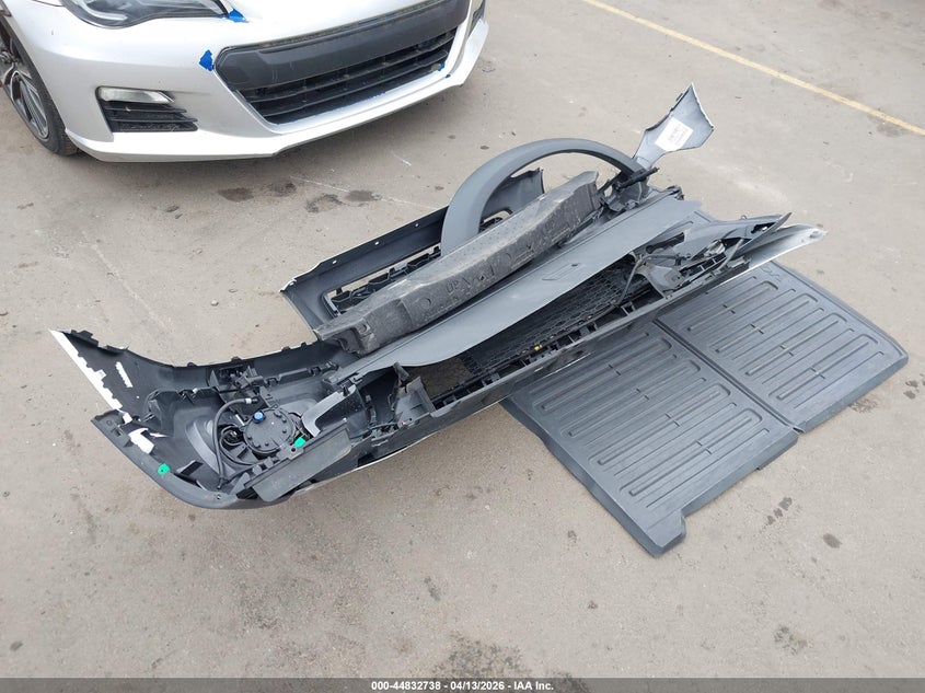 2016 Volvo Xc70 T5 Drive-E Platinum VIN: YV440MBM5G1239487 Lot: 44832738