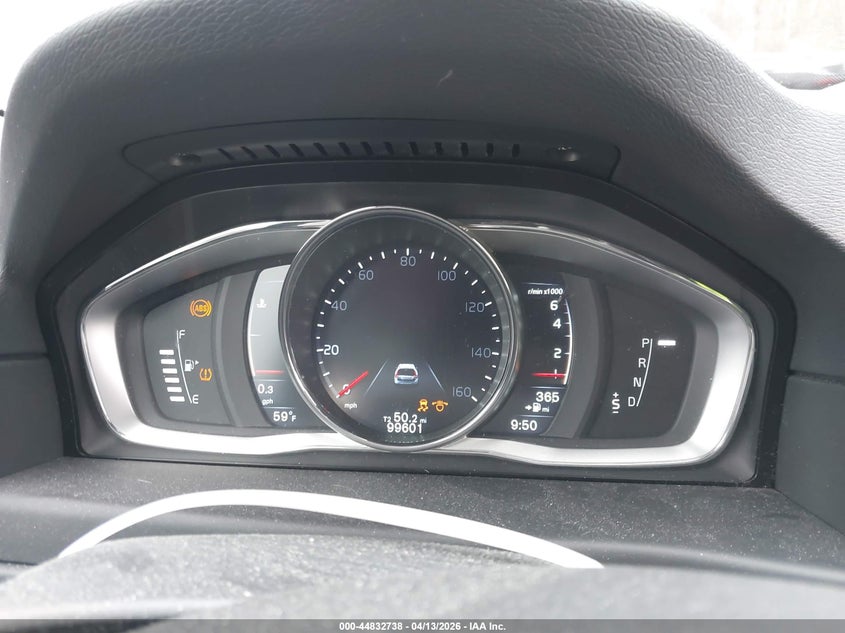 2016 Volvo Xc70 T5 Drive-E Platinum VIN: YV440MBM5G1239487 Lot: 44832738