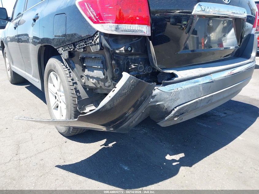 2011 Toyota Highlander Base V6 VIN: 5TDZK3EH0BS041407 Lot: 44832772