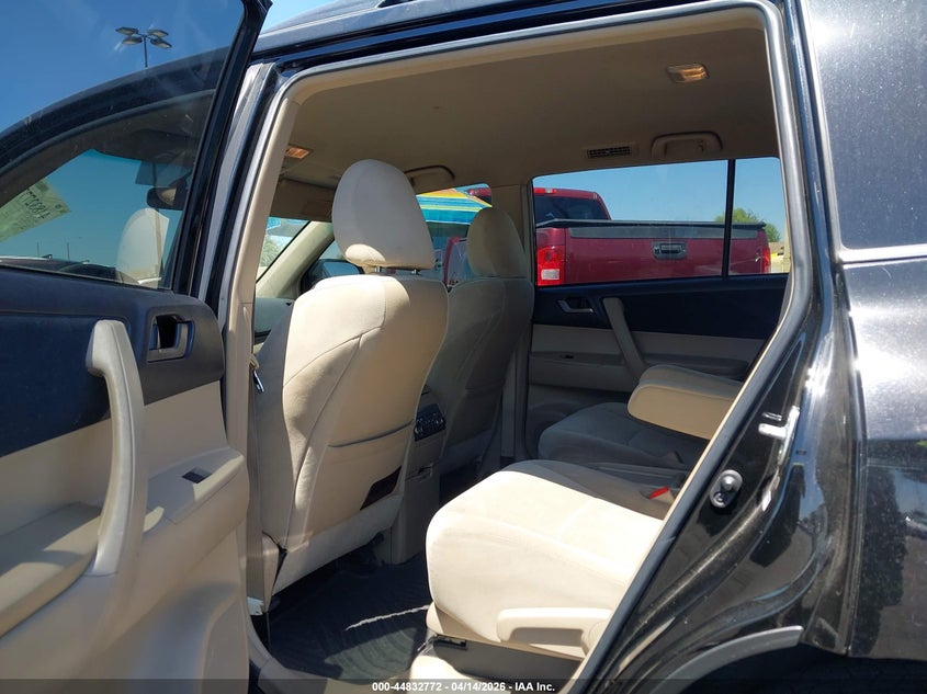 2011 Toyota Highlander Base V6 VIN: 5TDZK3EH0BS041407 Lot: 44832772