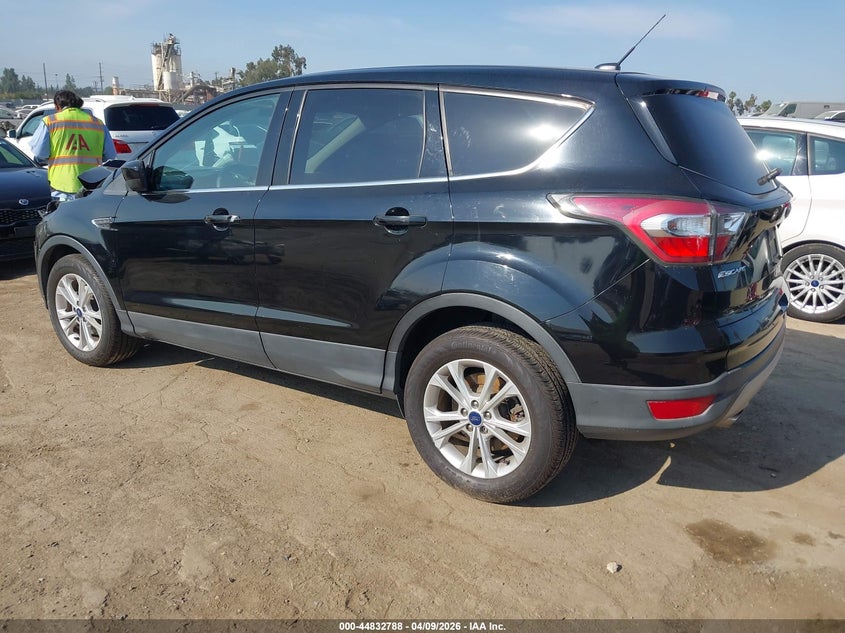2017 Ford Escape 1.5 Se black Lot 111044832788 Vin 1FMCU0GD3HUB61016