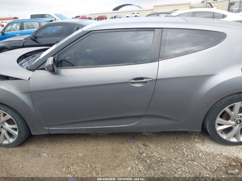 2016 Hyundai Veloster VIN: KMHTC6ADXGU270795 Lot: 44832825