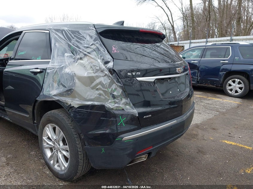 2020 Cadillac Xt5 Awd Luxury VIN: 1GYKNBR42LZ210010 Lot: 44832831