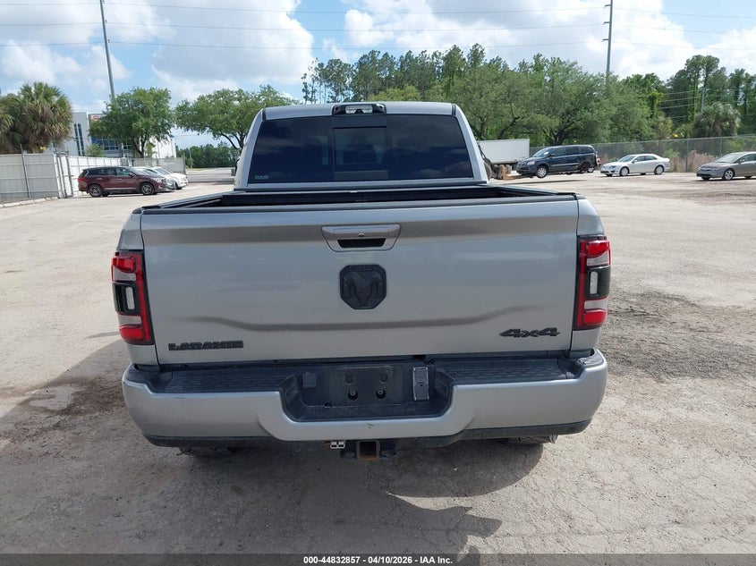 2022 Ram 2500 6.7 Ram Laramie 4X4 6'4 Box silver Lot 111044832857 Vin 3C6UR5NL0NG108832