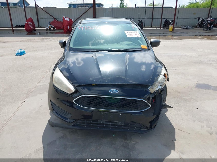 2016 Ford Focus 2.0 S black Lot 111044832863 Vin 1FADP3E20GL387186