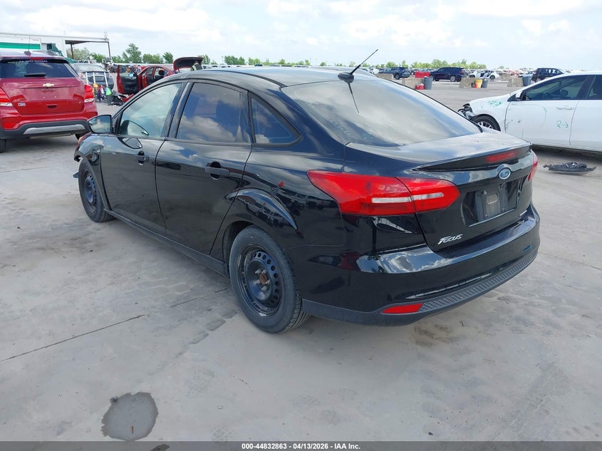 2016 Ford Focus 2.0 S black Lot 111044832863 Vin 1FADP3E20GL387186