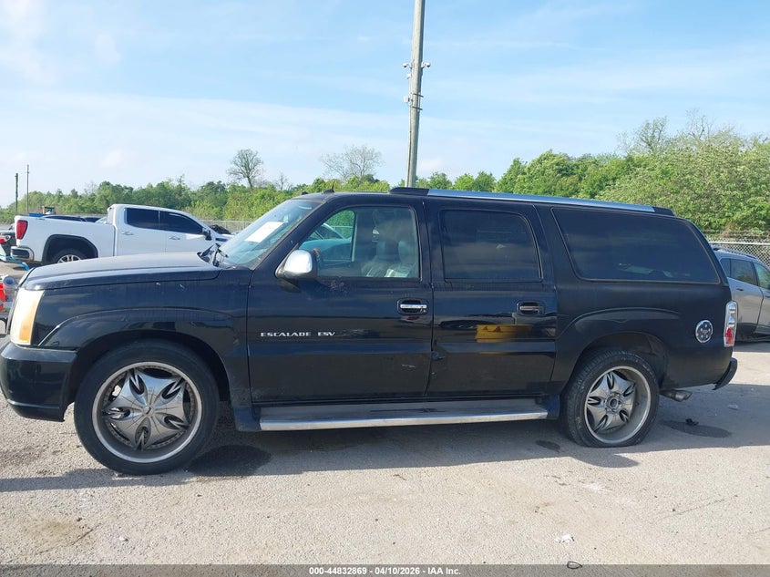 2004 Cadillac Escalade Esv Standard VIN: 3GYFK66N64G252261 Lot: 44832869