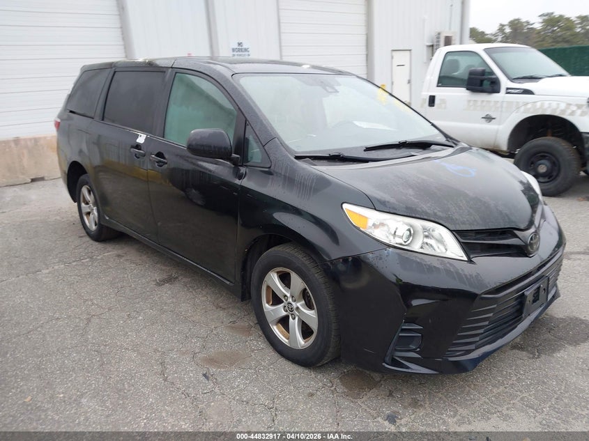 2020 Toyota Sienna L