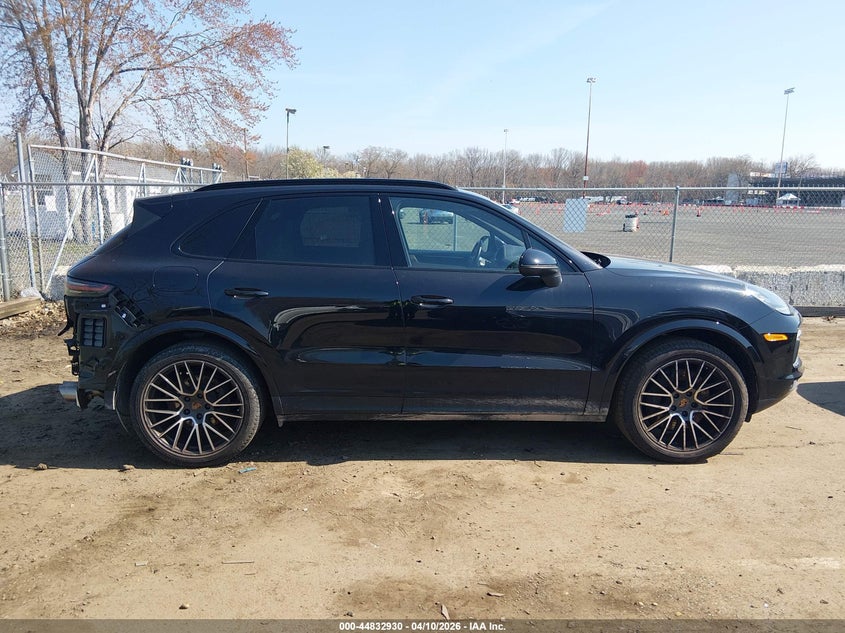 WP1AB2AY3LDA29034 2020 Porsche Cayenne 2.9 S Black