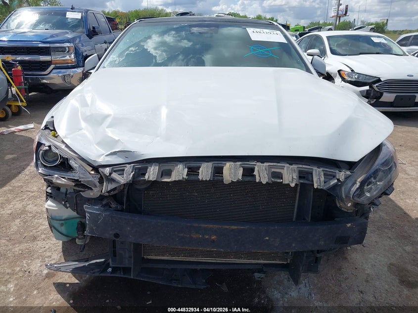 2019 Hyundai Veloster 2.0 Premium VIN: KMHTG6AF4KU003456 Lot: 44832934