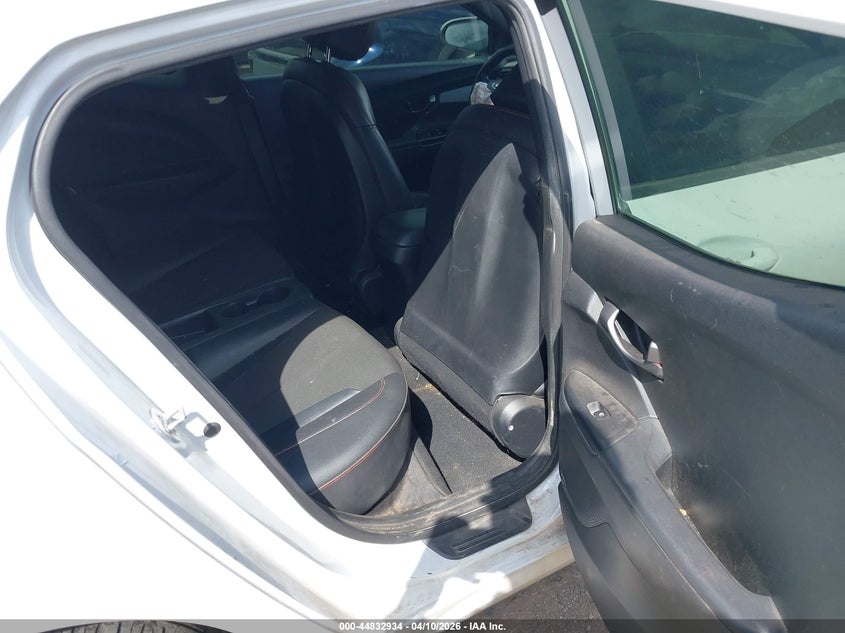 2019 Hyundai Veloster 2.0 Premium VIN: KMHTG6AF4KU003456 Lot: 44832934