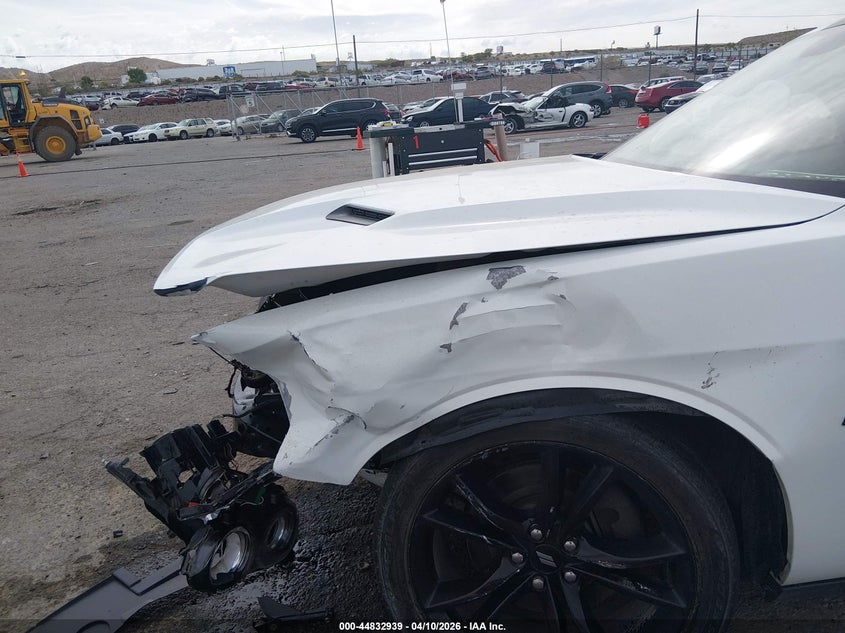 2018 DODGE CHALLENGER auction photo 6