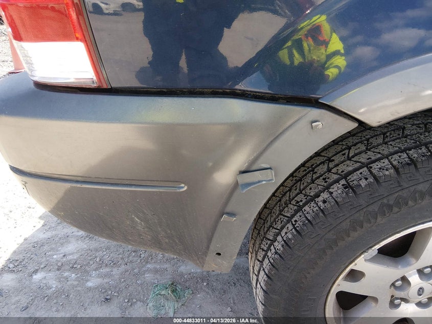 2004 Ford Escape Xlt VIN: 1FMCU03134KB64483 Lot: 44833011