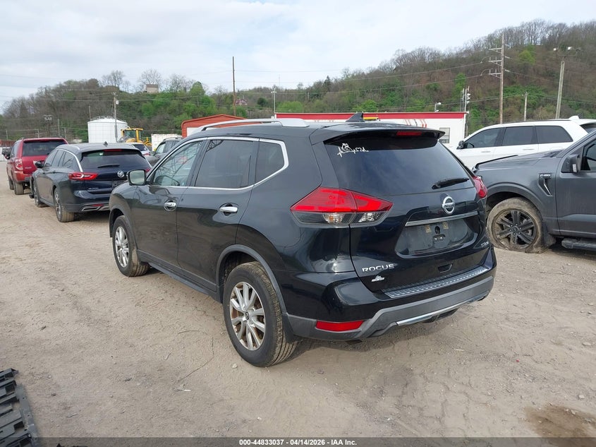 2017 Nissan Rogue Sv