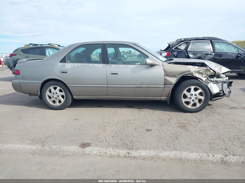 1999 Toyota Camry Le V6 VIN: JT2BF22K2X0179050 Lot: 44833054