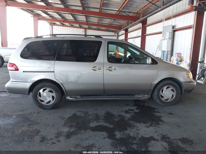 2002 Toyota Sienna Xle VIN: 4T3ZF13CX2U439206 Lot: 44833056