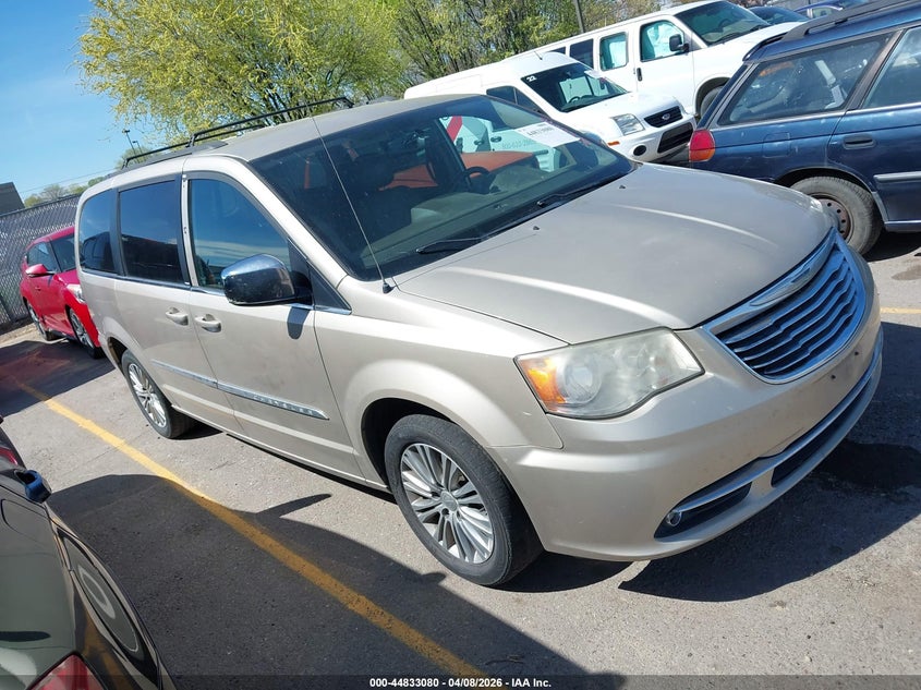 2013 Chrysler Town & Country Touring-L