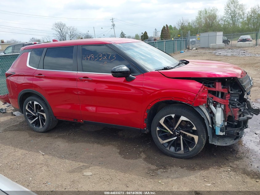 2022 Mitsubishi Outlander Black Edition 2Wd/Se 2.5 2Wd/Se Launch Edition 2Wd VIN: JA4J3UA81NZ013540 Lot: 44833273