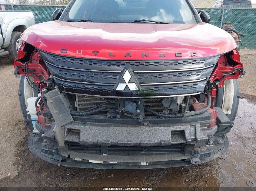 2022 Mitsubishi Outlander Black Edition 2Wd/Se 2.5 2Wd/Se Launch Edition 2Wd VIN: JA4J3UA81NZ013540 Lot: 44833273