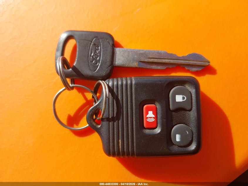 2002 Ford E-150 Commercial/Recreational VIN: 1FDRE14W72HB31164 Lot: 44833300