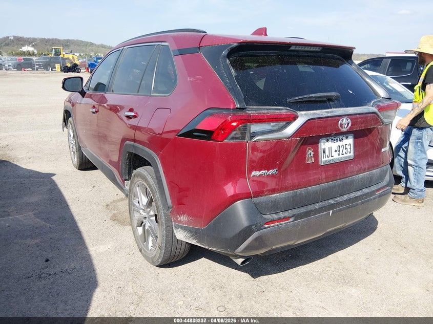 2019 TOYOTA RAV4 auction photo 3