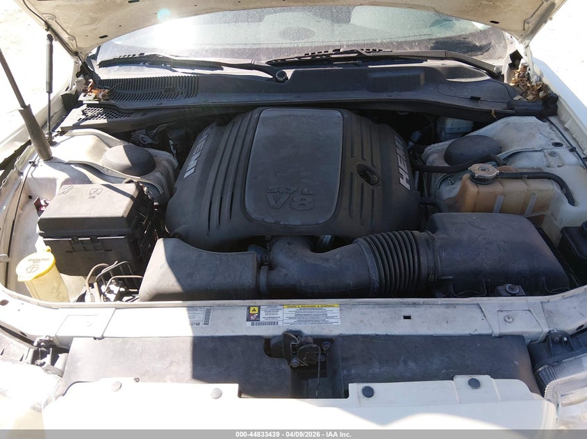 2010 Chrysler 300C Hemi VIN: 2C3CA6CT5AH211408 Lot: 44833439