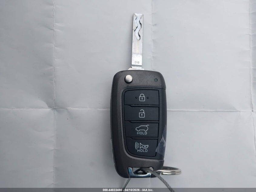 2020 Hyundai Veloster 2.0 VIN: KMHTG6AF9LU022912 Lot: 44833480