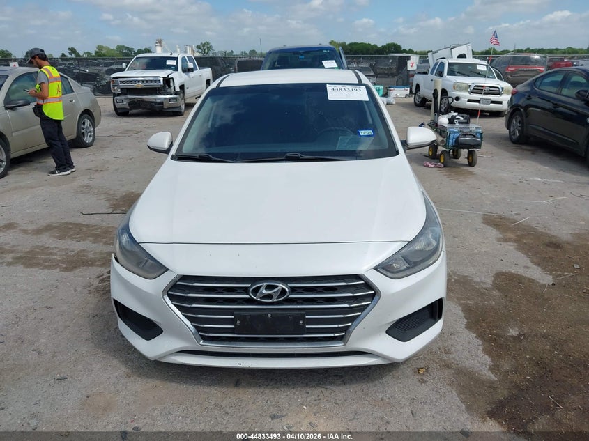 2020 Hyundai Accent 1.6 Se white Lot 111044833493 Vin 3KPC24A61LE104798