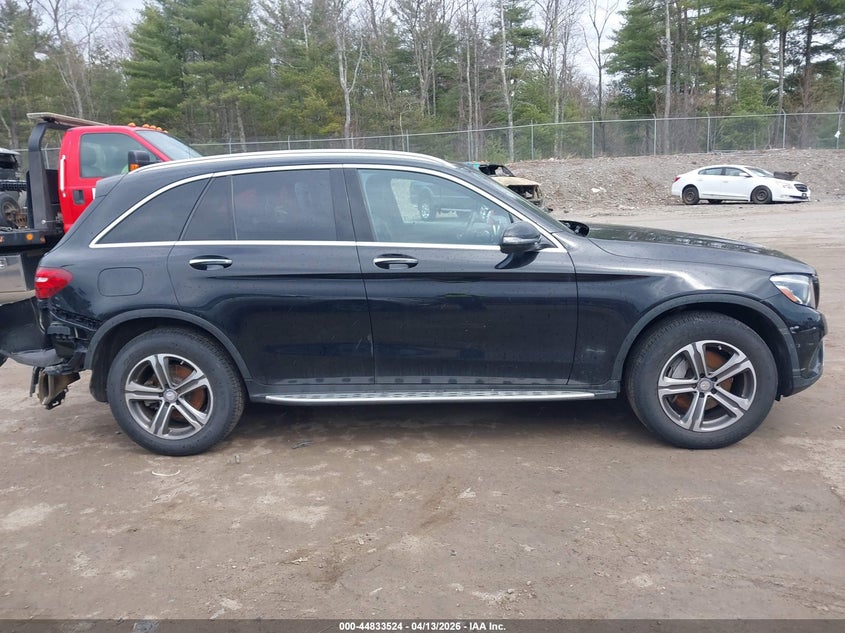 2017 Mercedes-Benz Glc 300 4Matic VIN: WDC0G4KBXHF157359 Lot: 44833524