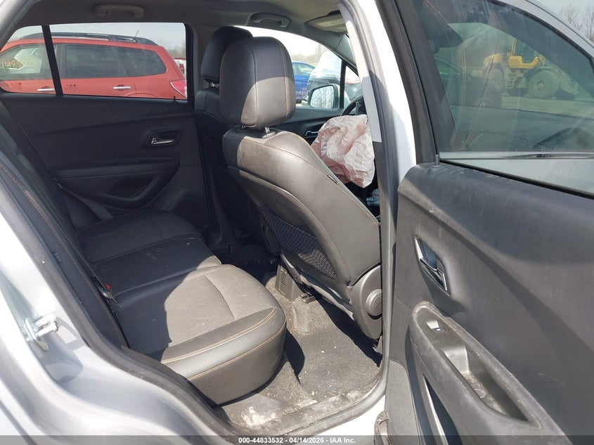 2020 Chevrolet Trax 1.4 Awd Lt silver Lot 111044833532 Vin KL7CJPSB3LB323238