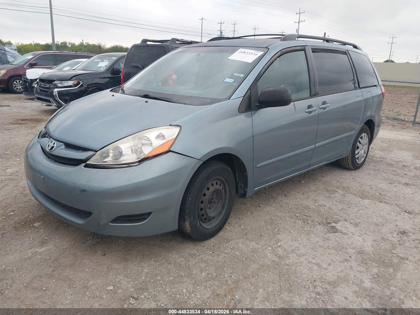 2006 Toyota Sienna Le