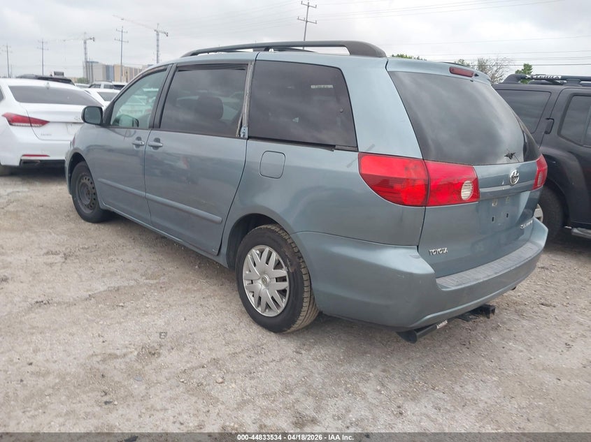 2006 Toyota Sienna Le