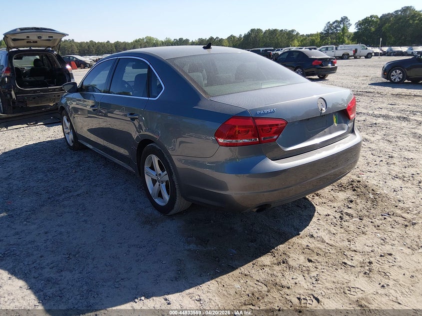 2015 Volkswagen Passat 1.8T Limited Edition