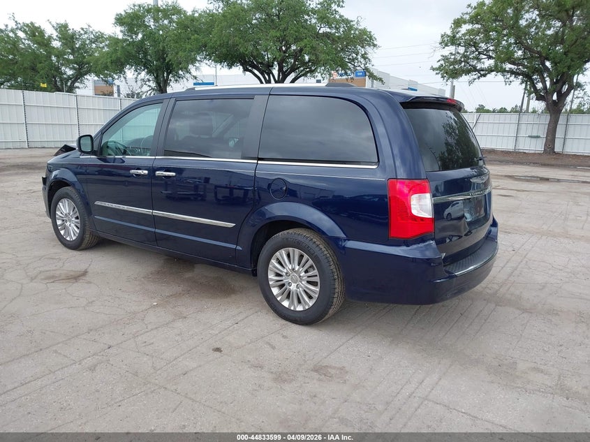 2015 Chrysler Town & Country Limited Platinum