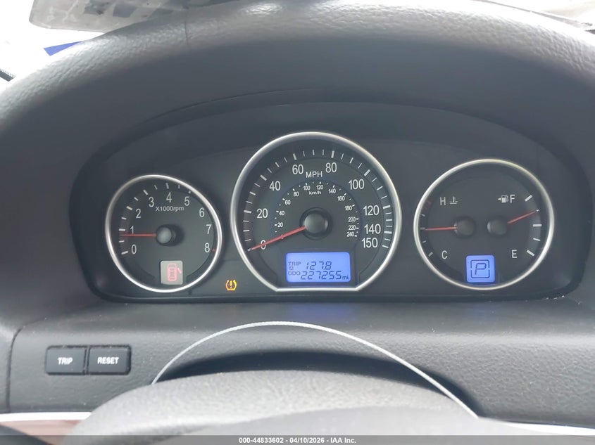 2011 Hyundai Veracruz Limited VIN: KM8NU4CC4BU176368 Lot: 44833602