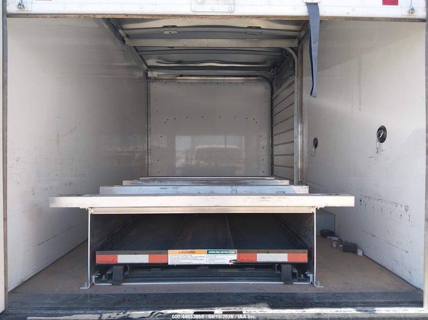 2018 Chevrolet Express Cutaway Work Van VIN: 1GB0GRFP8J1333521 Lot: 44833668