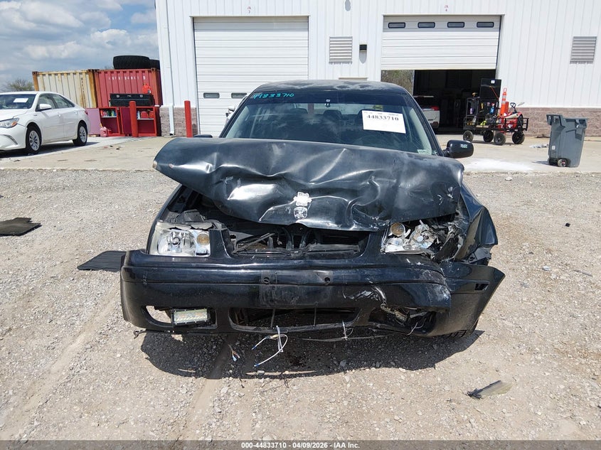 2000 Volkswagen Jetta Gl VIN: 3VWRA29M9YM063643 Lot: 44833710